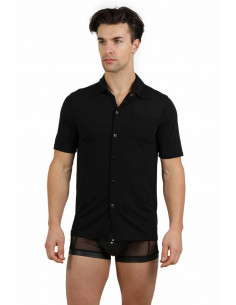 1 Chemise manches courtes. Fermeture boutons pression. 1 Poche poitrine. Composition : Polyester 95%,