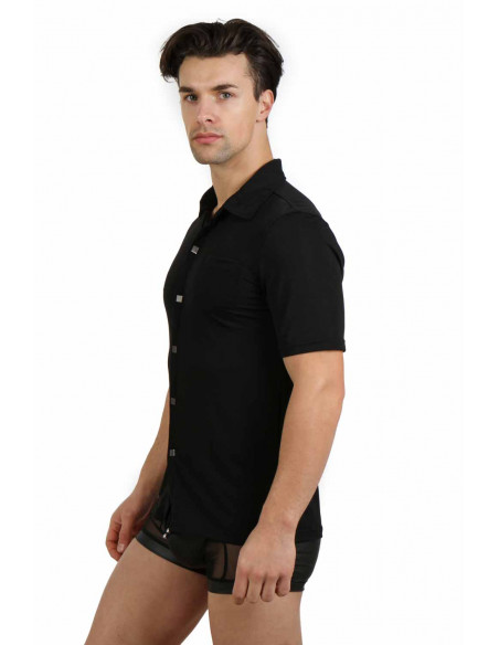 2 Chemise manches courtes. Fermeture boutons pression. 1 Poche poitrine. Composition : Polyester 95%,